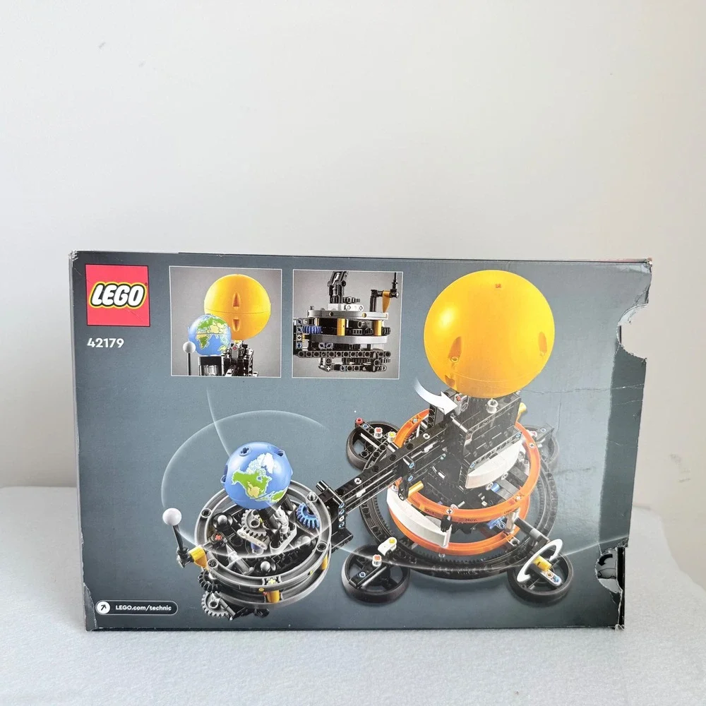 LEGO Technic 42179 Planet Earth Moon Orbit 526pc Complete Open Box